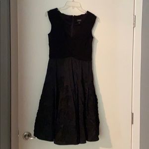 Black empire waist calf-length flair skirt dress